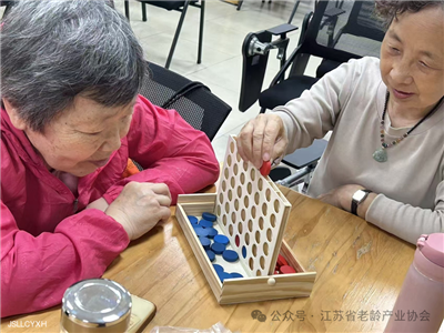 “老小孩”玩具如何征服“银